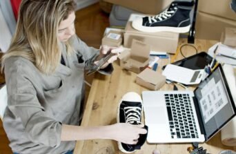 How Small Businesses Thrive Through Online Shopping Platforms