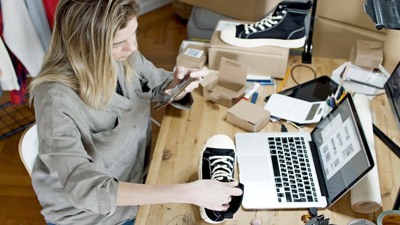 How Small Businesses Thrive Through Online Shopping Platforms