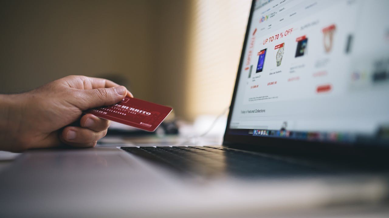 10 Smart Online Shopping Hacks to Save Money Every Time