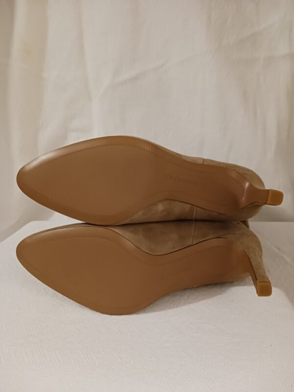 Banana Republic Slouch Ankle Boots in Size 10 (Available in Black or Tan) - Image 5